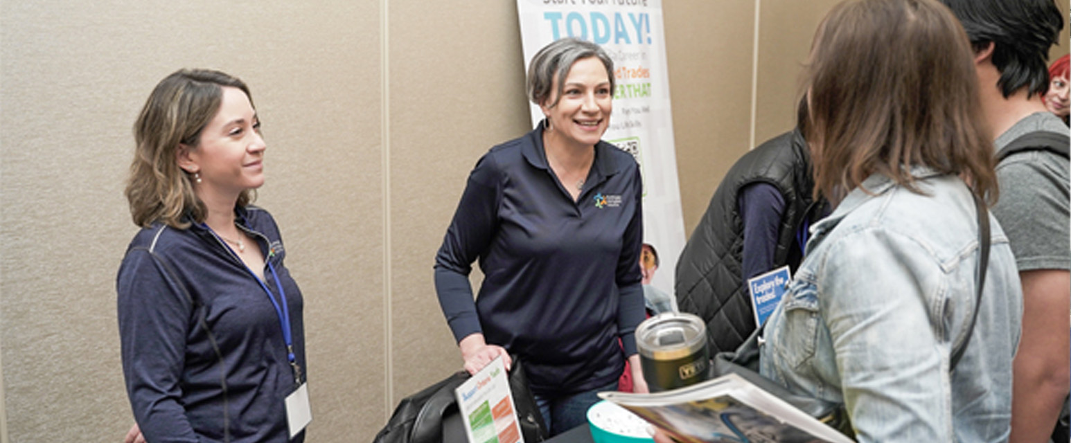Ontario Doubling Career Fairs to Help More Young People Enter Skilled Trades